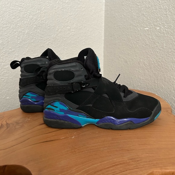 Retro Jordan Aqua 8 - Picture 5 of 6